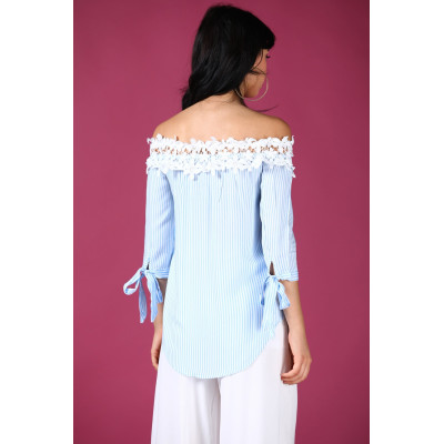 Blouse à épaules dénudées