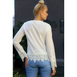 Blouse à empiècements en guipure