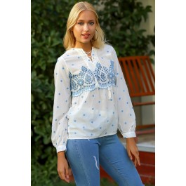 Blouse à broderie anglaise contrastée