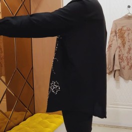 Chemise à broderies et sequins Chemise à broderies et sequins