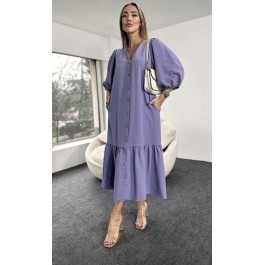 Robe longue violette boutonnée à volants