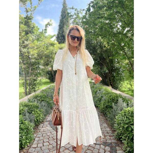 Robe longue à volants et broderie anglaise