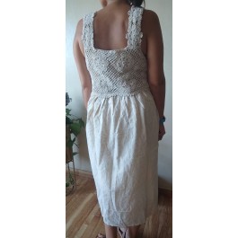 Robe midi en crochet et broderie anglaise