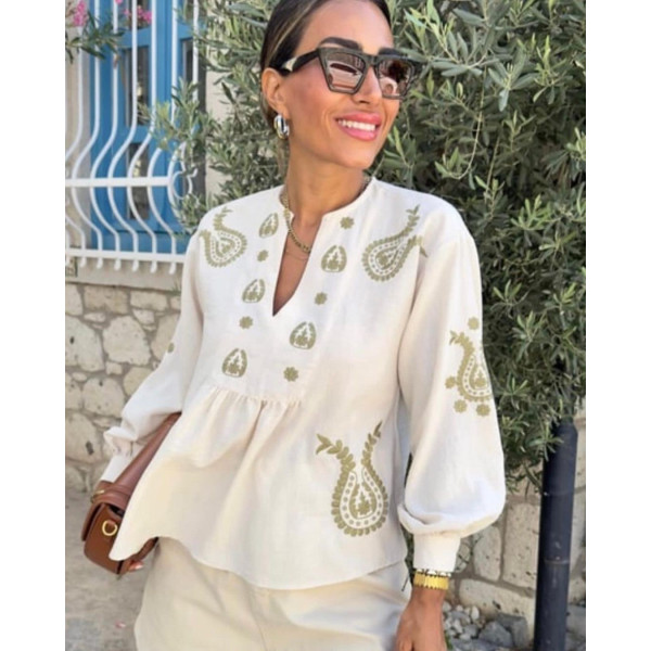 Blouse à broderie ethnique