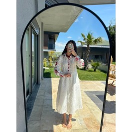 Robe longue évasée en broderie anglaise Robe longue évasée en broderie anglaise