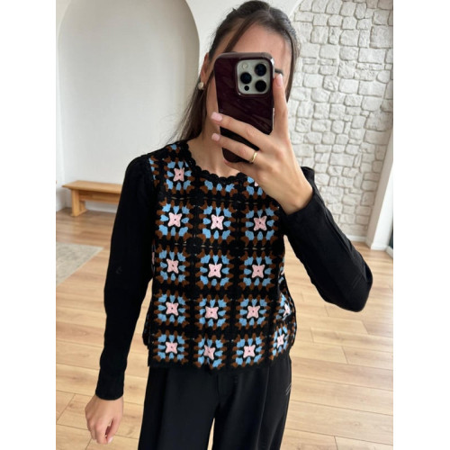 Pull avec empiècements en crochet