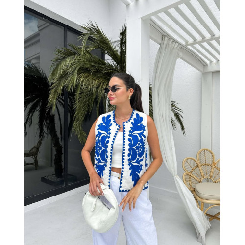 Gilet sans manches blanc broderie bleue Gilet sans manches blanc broderie bleue