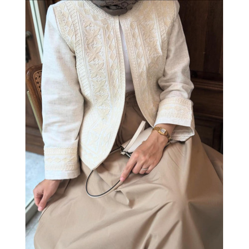 Veste beige brodée Veste beige brodée