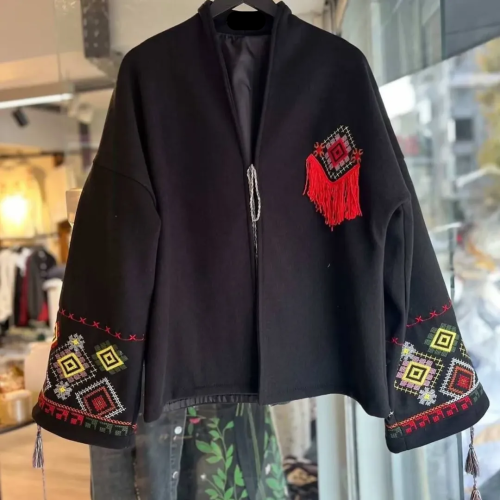 Veste lainage broderie ethnique et franges